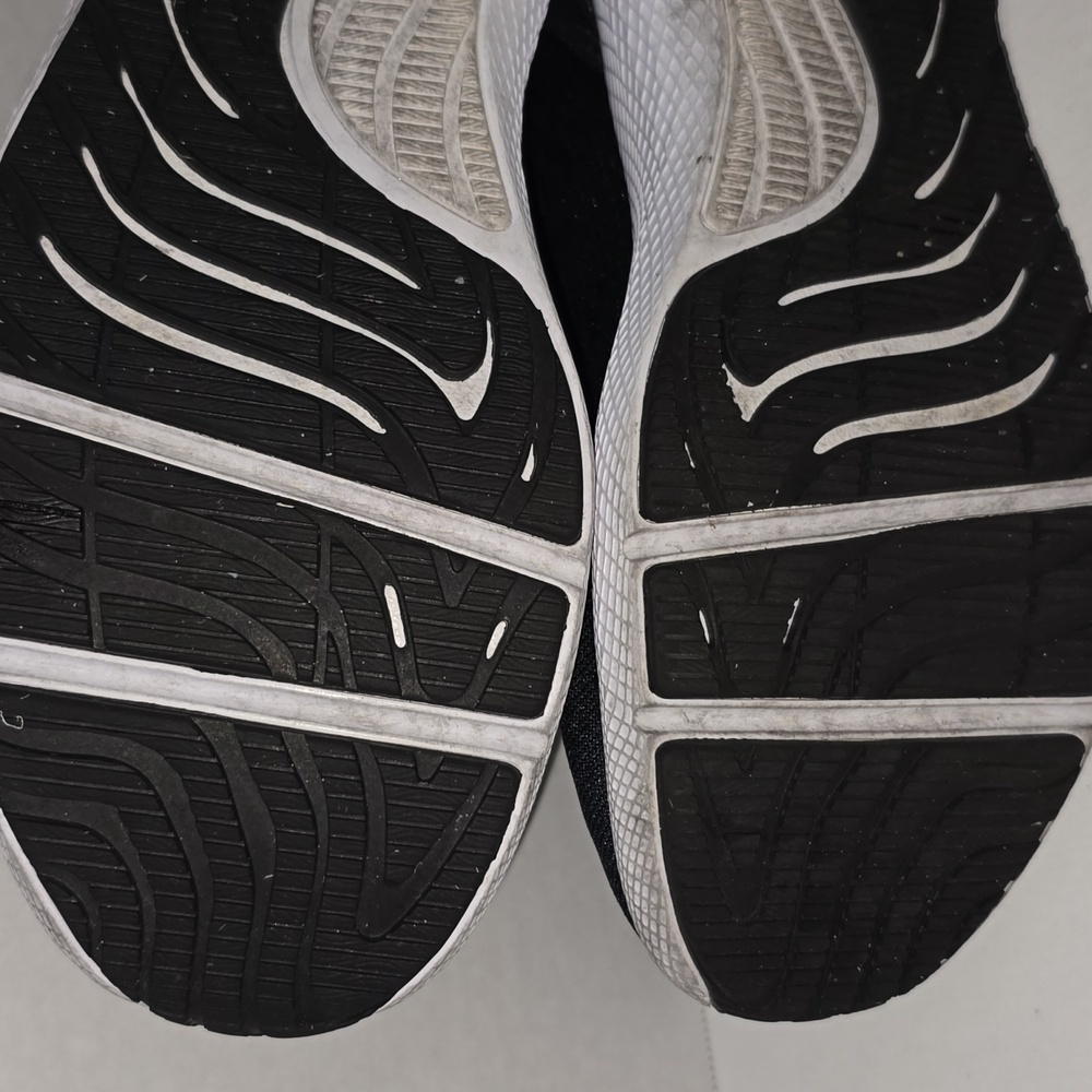 UA Charged Pursuit 2 SE Running Shoes Womens Size 9 - Picture 16 of 16